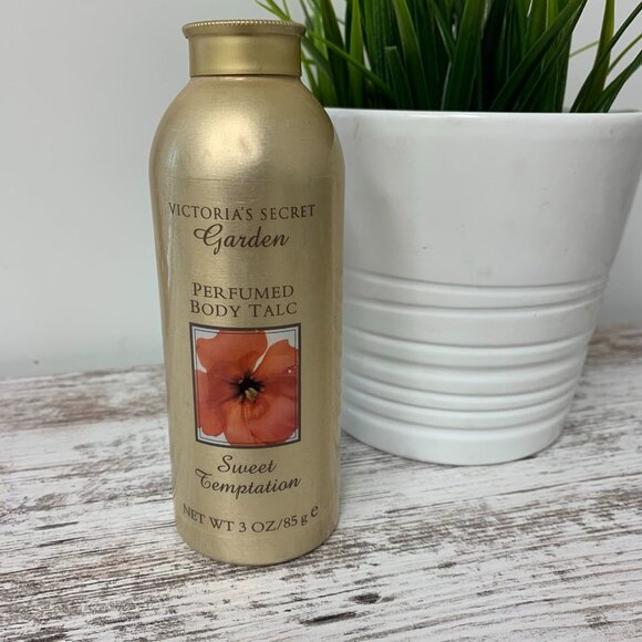 VTG Victoria's Secret Garden Perfumed Sweet Temptations Body Talc 3oz NEW